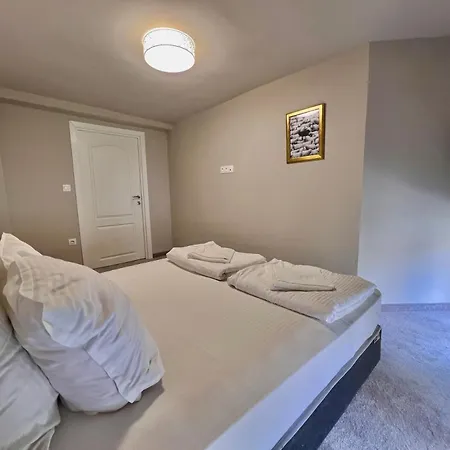 Just House * Várna