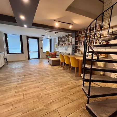 Just House Nyaraló